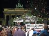 Berlin Brandenburger Tor festliche Einweihung Weihnachtsbaum
